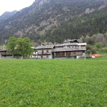 Casa Indipendente Val D'ayas - Saint Anselme Challand-Saint-Anselme