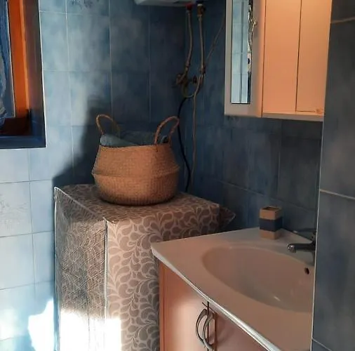 Casa Indipendente Val D'ayas - Saint Anselme Vakantiehuis *